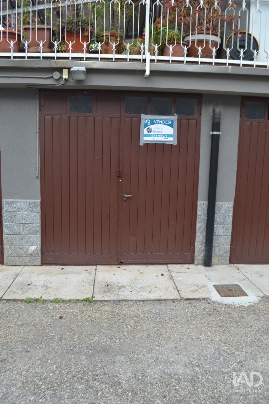 Parking of 14 m² in Diano d'Alba (12051)