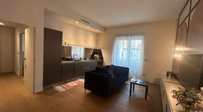 Monolocale di 65 m² a Milano (20124)