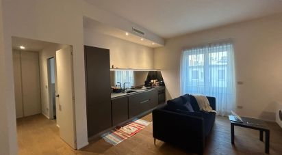 Monolocale di 65 m² a Milano (20124)