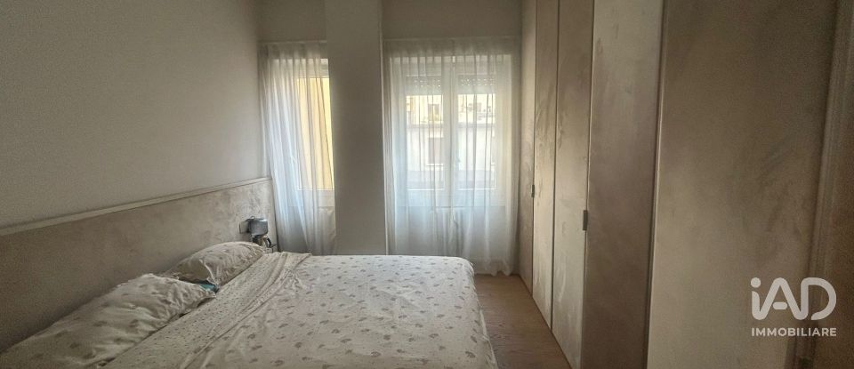 Monolocale di 65 m² a Milano (20124)