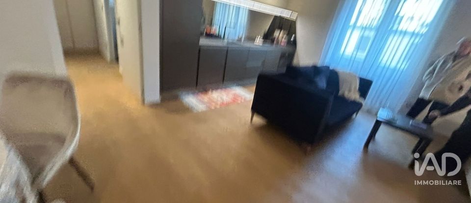 Monolocale di 65 m² a Milano (20124)