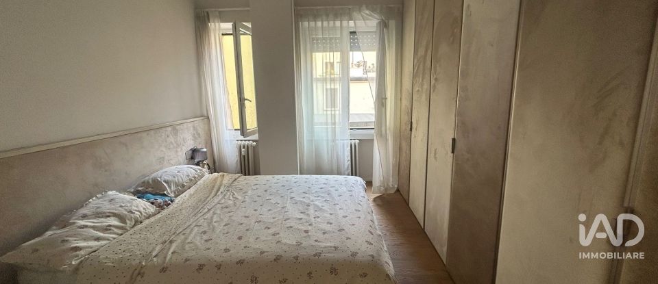 Monolocale di 65 m² a Milano (20124)