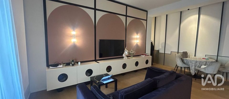 Monolocale di 65 m² a Milano (20124)