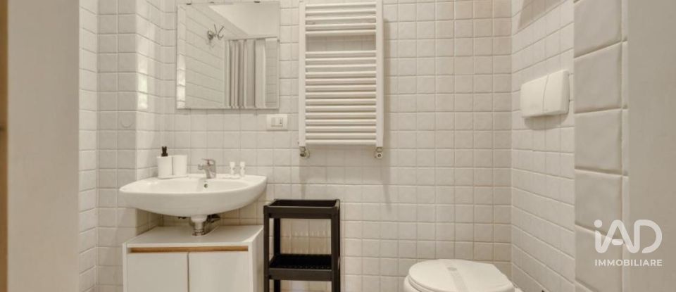 Two-room apartment of 40 m² in Milano (20143)