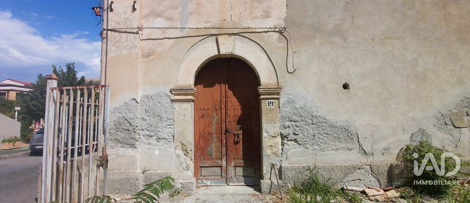 Rustico 13 locali di 300 m² in Amantea (87032)