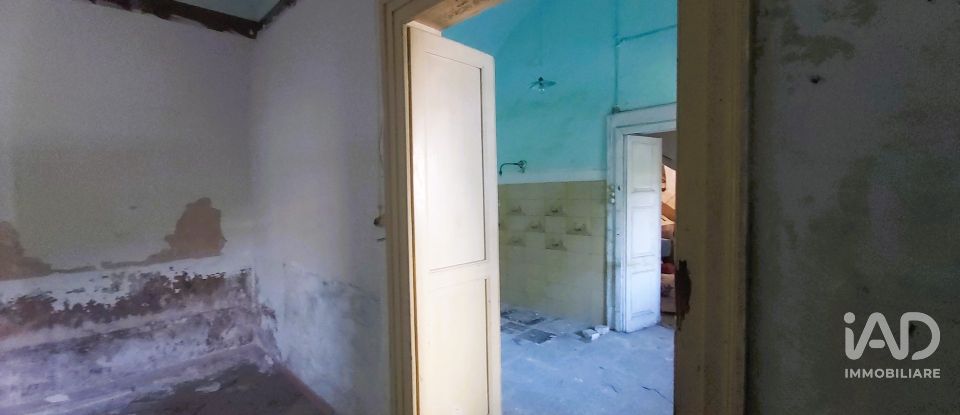 Rustico 13 locali di 300 m² in Amantea (87032)