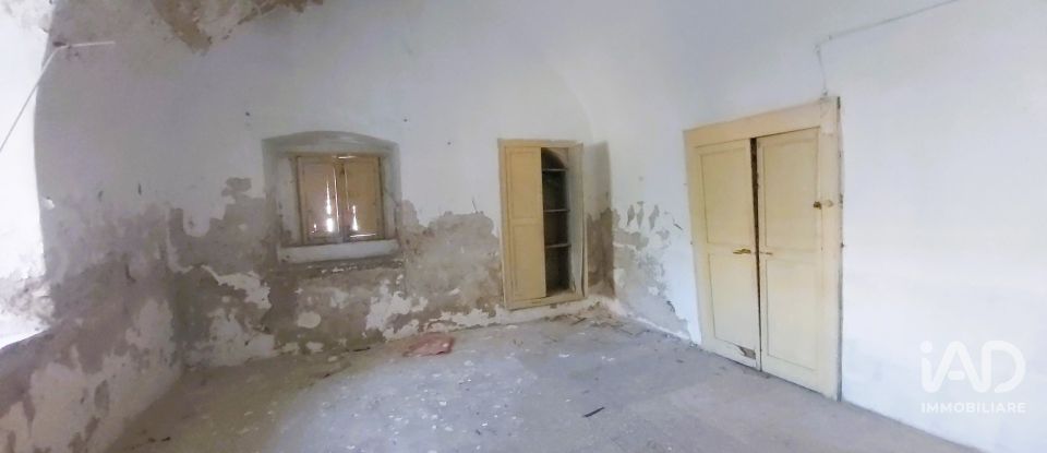 Rustico 13 locali di 300 m² in Amantea (87032)
