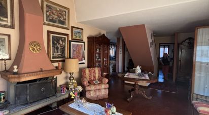 Appartamento 7 locali di 155 m² a Firenze (50126)