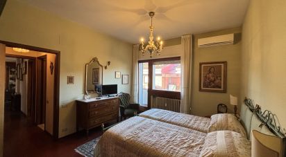 Appartamento 7 locali di 155 m² a Firenze (50126)