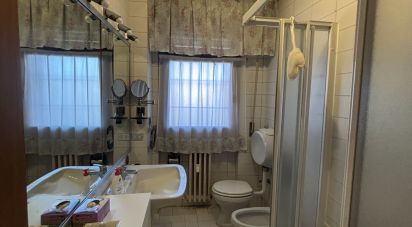 Appartamento 7 locali di 155 m² a Firenze (50126)