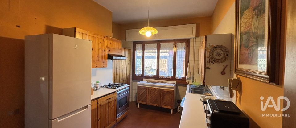 Apartment 7 rooms of 155 m² in Firenze (50126)