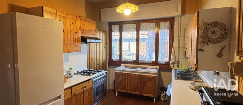 Apartment 7 rooms of 155 m² in Firenze (50126)