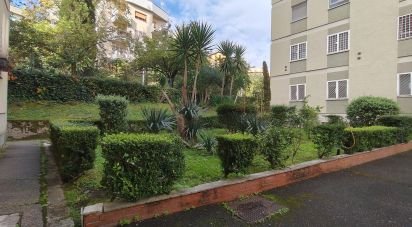 Varie superfici 1 locale di 20 m² a Roma (00139)