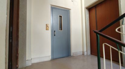 Varie superfici 1 locale di 20 m² a Roma (00139)