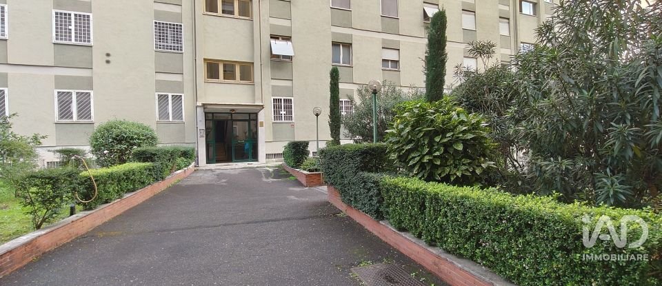 Varie superfici 1 locale di 20 m² a Roma (00139)