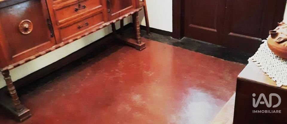 House 14 rooms of 260 m² in Grandola ed Uniti (22010)