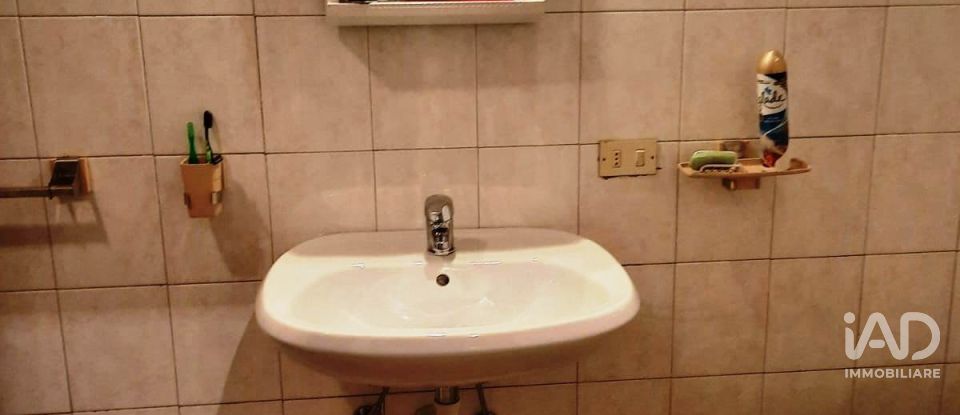 House 14 rooms of 260 m² in Grandola ed Uniti (22010)