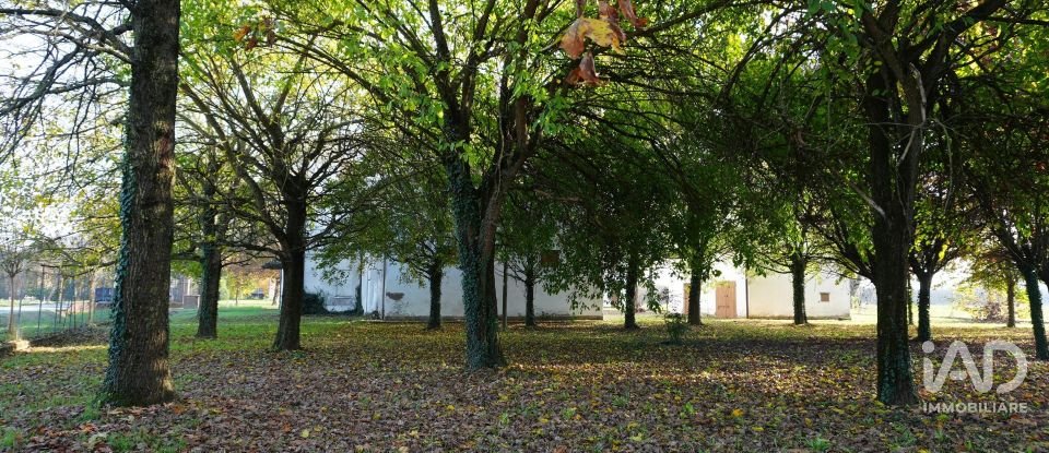 Barn conversion 9 rooms of 1,022 m² in Cavezzo (41032)