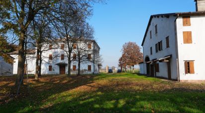 Villa storica 9 locali di 1.022 m² in Cavezzo (41032)