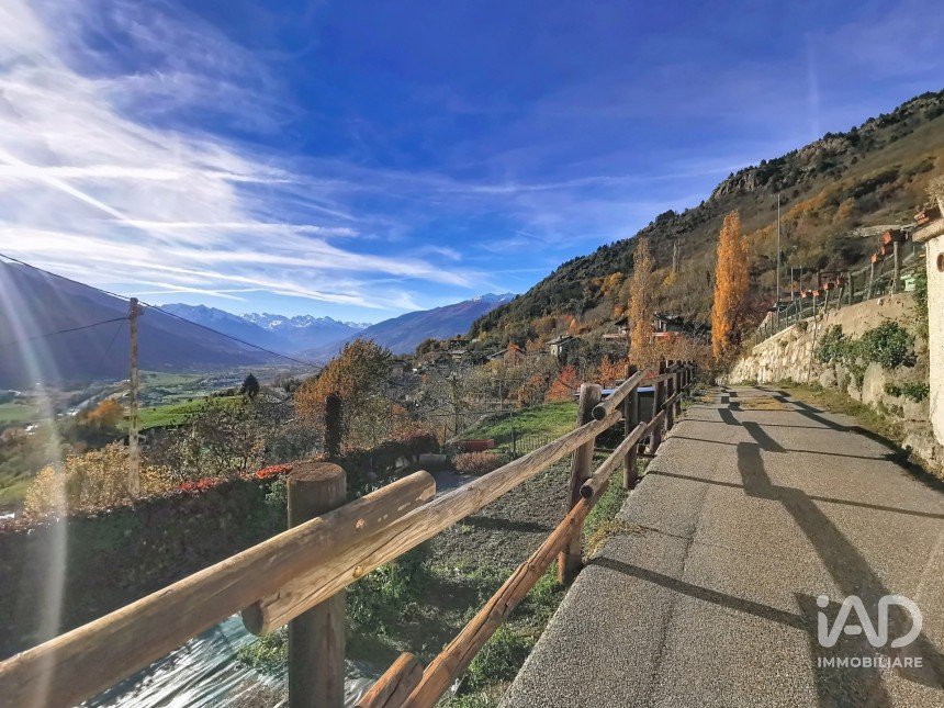 House 9 rooms of 275 m² in Quart (11020)