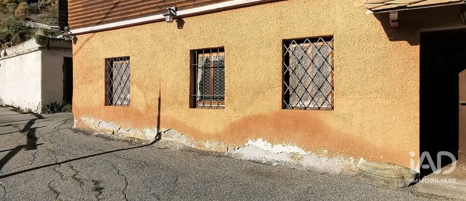 House 9 rooms of 275 m² in Quart (11020)