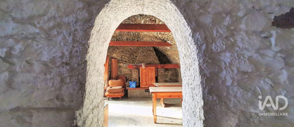 House 9 rooms of 275 m² in Quart (11020)