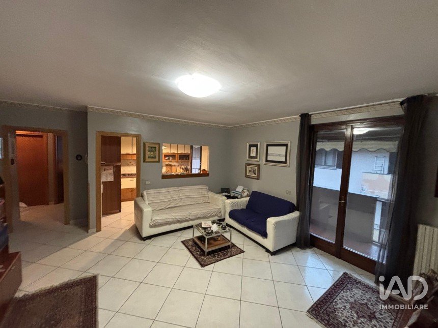 Four-room apartment of 117 m² in Mulazzano (26837)