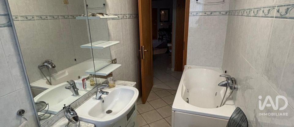 Four-room apartment of 117 m² in Mulazzano (26837)