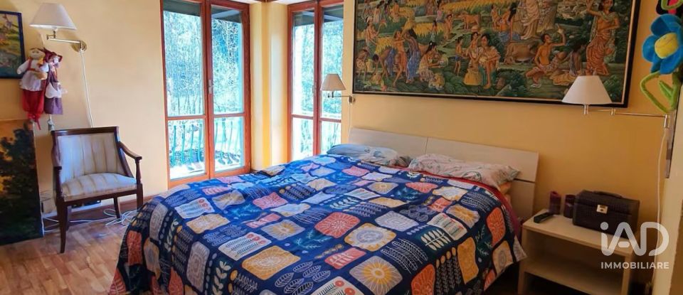 Casale 8 locali di 332 m² in Ceres (10070)