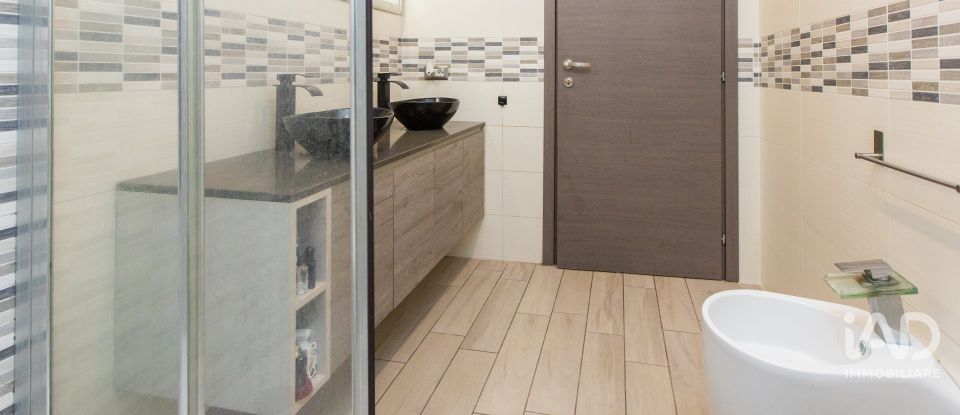 Casa indipendente / Villa 3 locali di 141 m² in Busto Arsizio (21052)