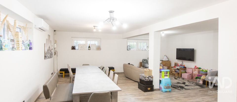 Casa indipendente / Villa 3 locali di 141 m² in Busto Arsizio (21052)