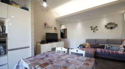 Three-room apartment of 76 m² in Genova (16141)