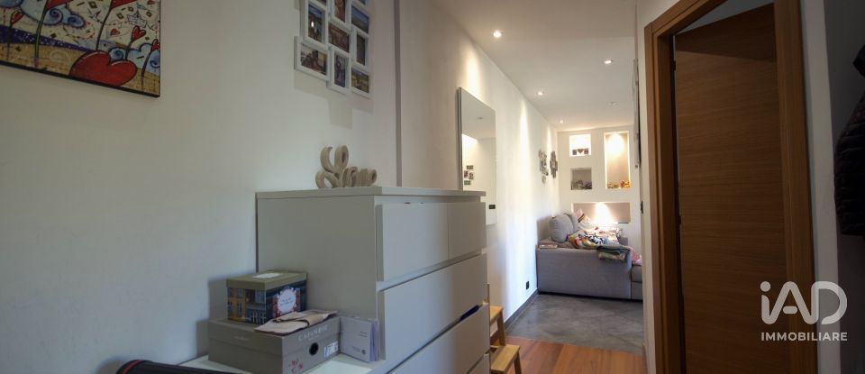 Three-room apartment of 76 m² in Genova (16141)