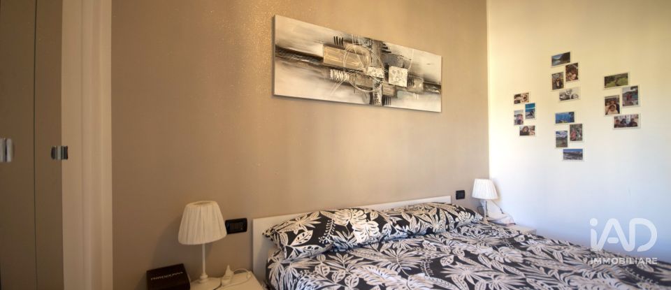 Three-room apartment of 76 m² in Genova (16141)