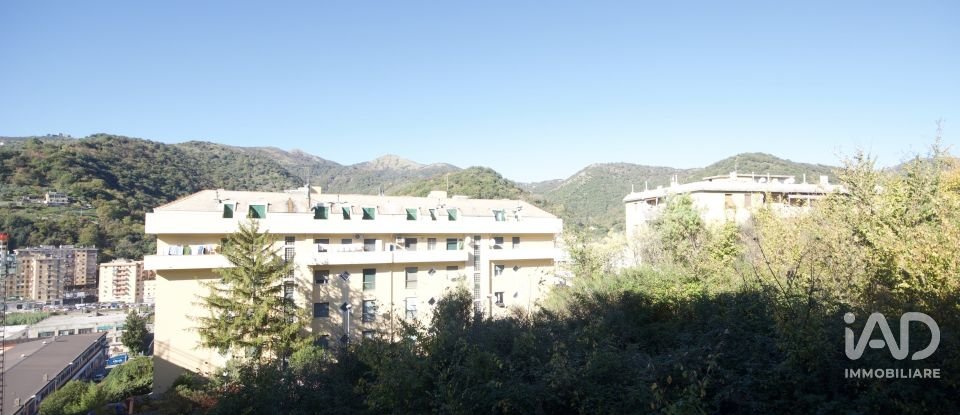 Three-room apartment of 76 m² in Genova (16141)