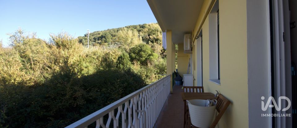 Three-room apartment of 76 m² in Genova (16141)