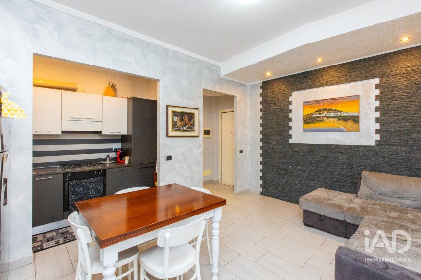 Three-room apartment of 72 m² in Busto Arsizio (21052)