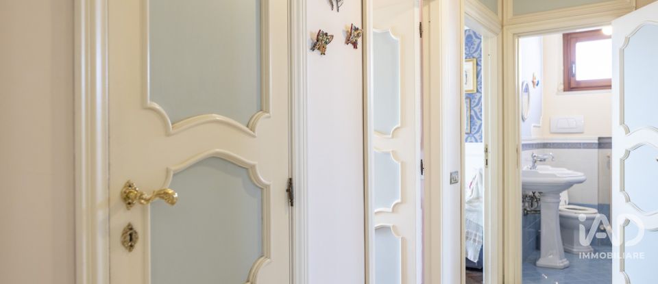 Appartamento 7 locali di 130 m² a Castelfidardo (60022)