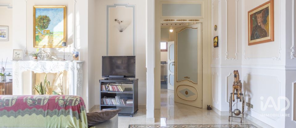 Appartamento 7 locali di 130 m² a Castelfidardo (60022)