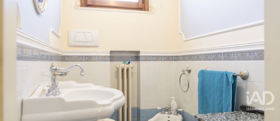 Appartamento 7 locali di 130 m² a Castelfidardo (60022)