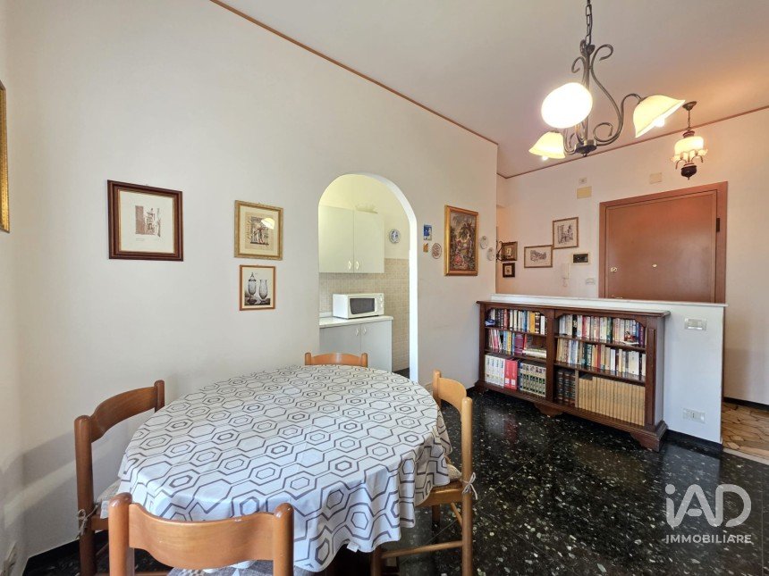 Bilocale di 68 m² a Vado Ligure (17047)