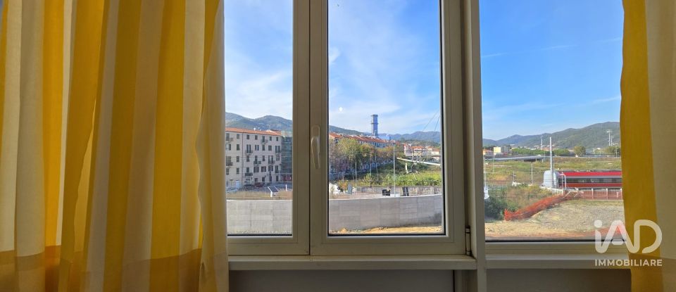 Bilocale di 68 m² a Vado Ligure (17047)