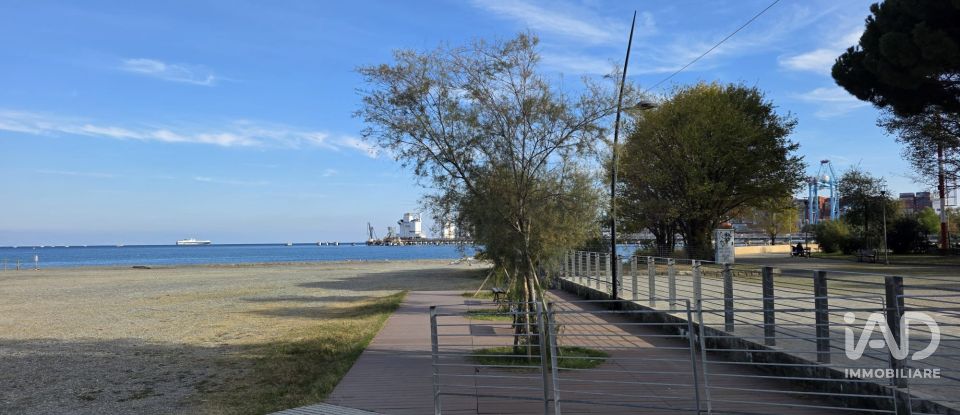 Bilocale di 68 m² a Vado Ligure (17047)