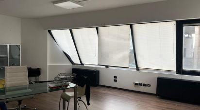 Laboratorio di 60 m² in Genova (16129)