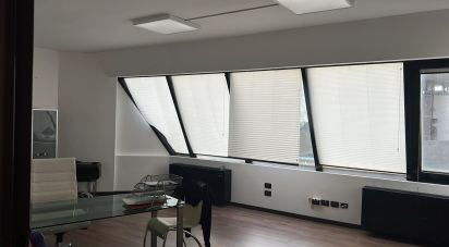 Laboratorio di 60 m² in Genova (16129)
