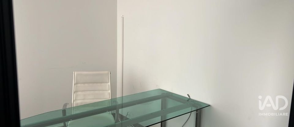 Laboratorio di 60 m² in Genova (16129)