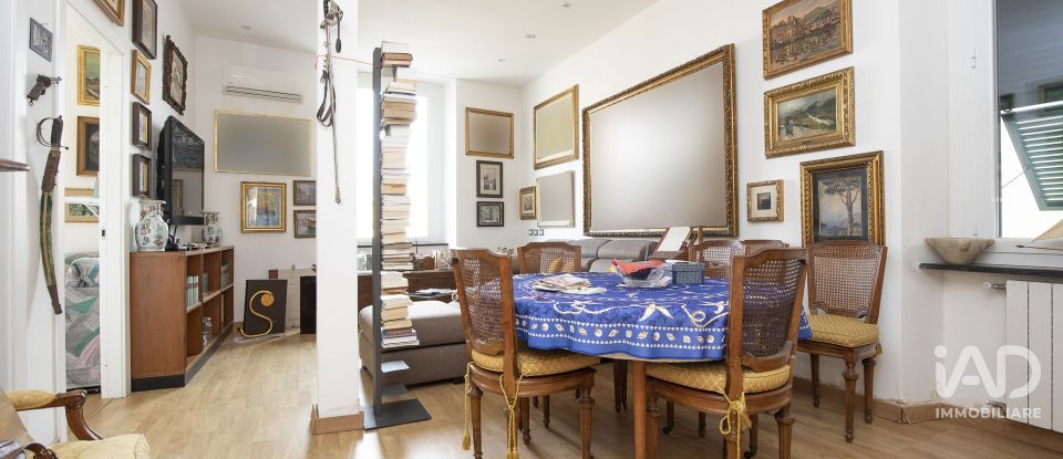 Four-room apartment of 120 m² in Genova (16121)