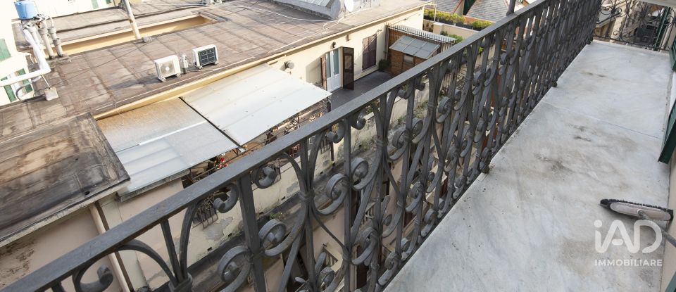 Four-room apartment of 120 m² in Genova (16121)