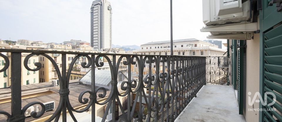 Four-room apartment of 120 m² in Genova (16121)