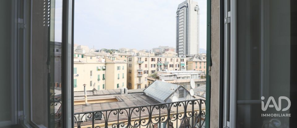 Four-room apartment of 120 m² in Genova (16121)